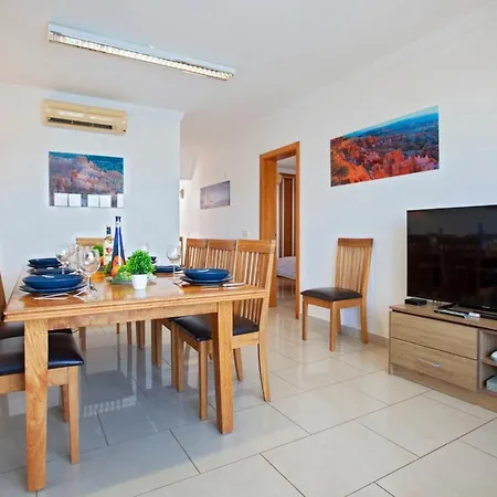 Playa Blanca Sleeps 12 With Pool Air Con And Wifi 빌라