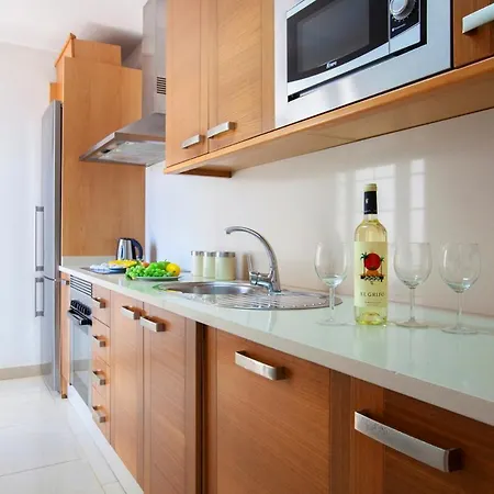 Playa Blanca Sleeps 12 With Pool Air Con And Wifi Villa *